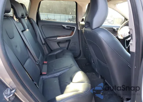 2017 Volvo Xc60 T5 Inscription z USA, uszkodzony, nr VIN YV440MDU8H2199303